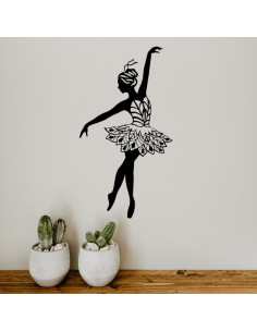 WALL DECORATION. Pattern:...