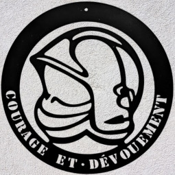 WANDDEKORATION AUS METALL....